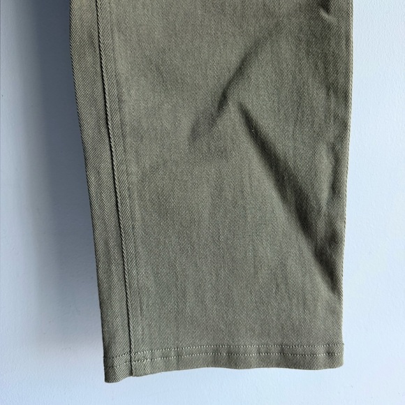 HUE Women’s Olive Green High Rise Girlfriend Denim Leggings Size Large - Picture 5 of 9